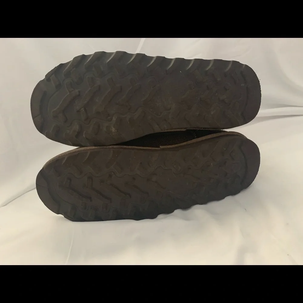 BearPaw Brown Distressed Suede Boots